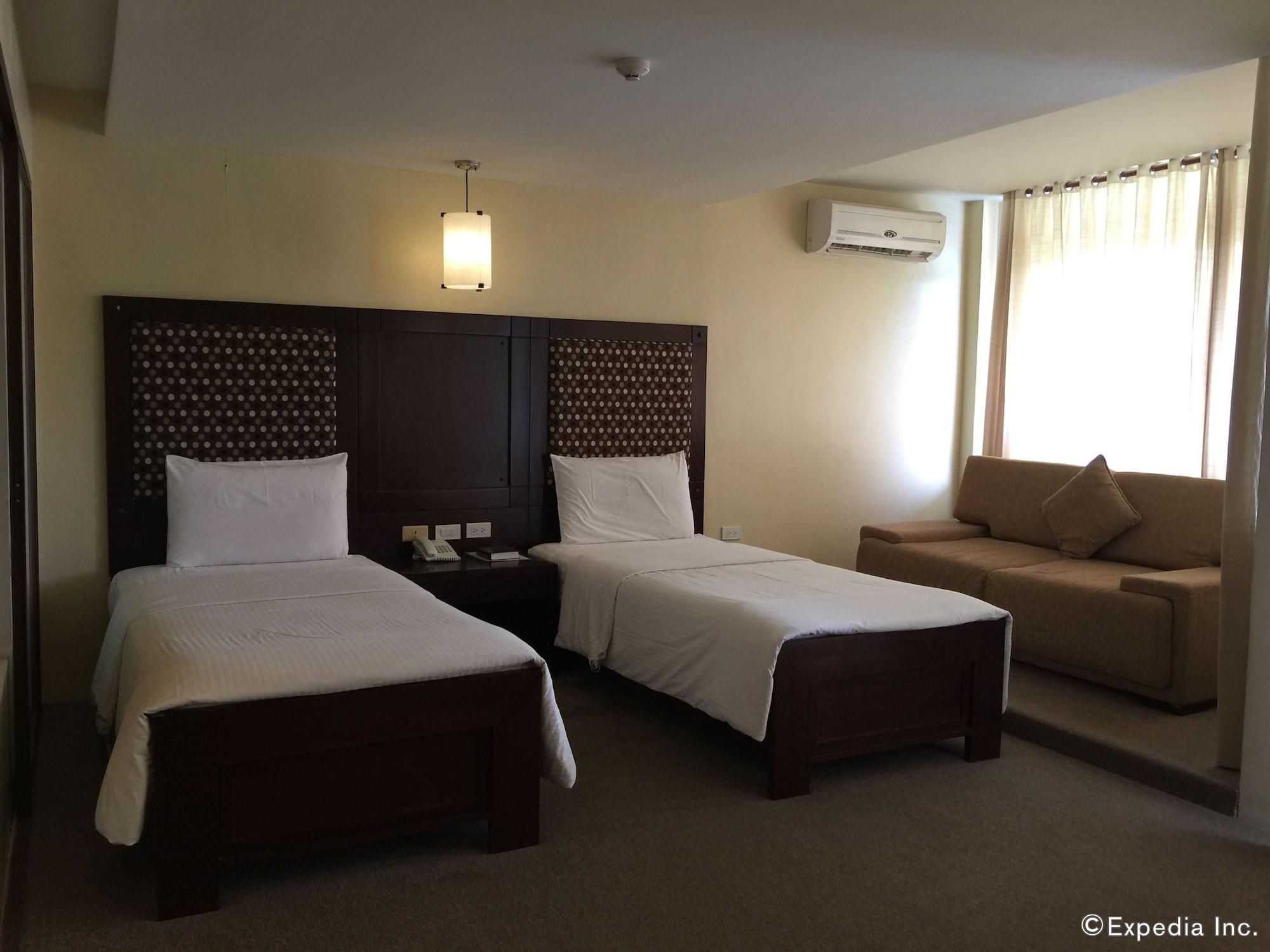 Coron Gateway Hotel & Suites Eksteriør billede